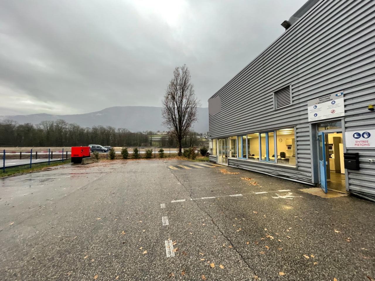 Local d'activité Voglans 2275m² Location local d'activité Voglans Savoie OLACT2428548 2